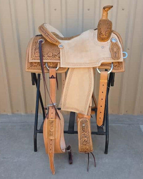#2178 15" Corriente Team Roping Saddle