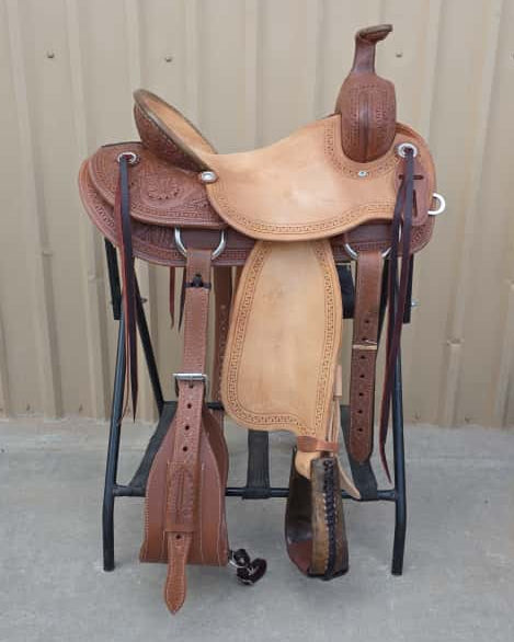 #2216 15.5" Corriente Association Ranch Saddle