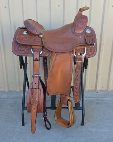 #2195 16" Corriente Steer Wrestler