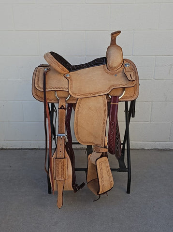 #552 15" Corriente Roping Saddle