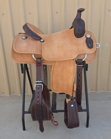 #1817 16" Corriente Team Roping Saddle