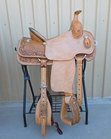 #2335 15" Corriente Team Roping Saddle