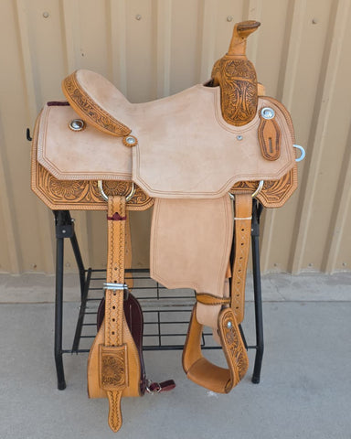 #2958 15" Corriente Team Roping Saddle