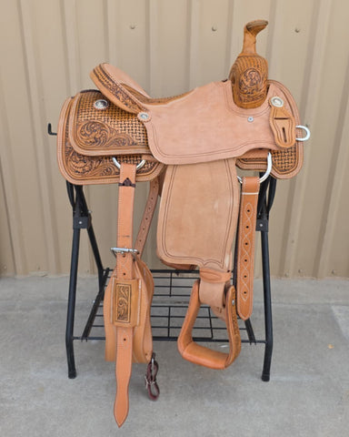 #3077 15" Corriente Team Roping Saddle