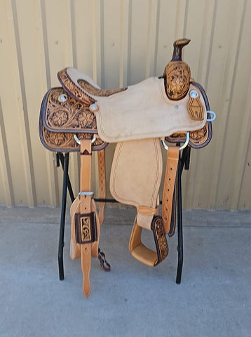 #882 17" Corriente Team Roping Saddle