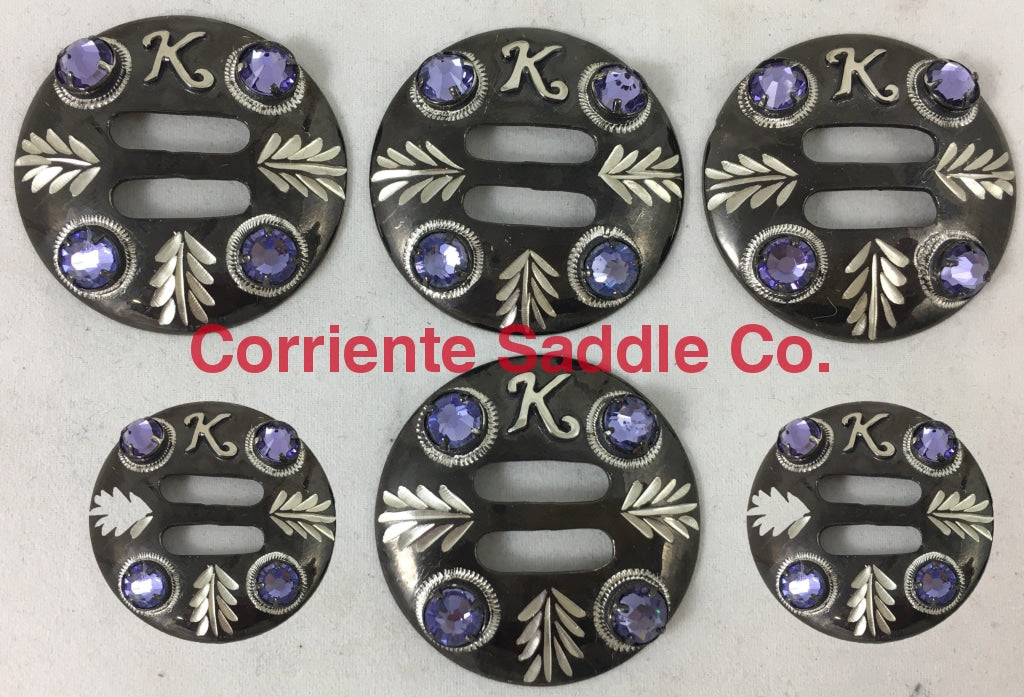 Silver Staples Saddle Concho Set (6 Conchos) – Leanin' Pole Arena